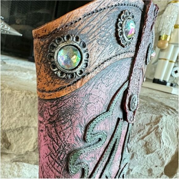 Western Boot Bedazzled Cowgirl Wall Hanging Decor - Picture 8 of 14